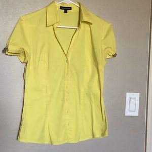 Express design studio yellow short sleeve shirt/blouse